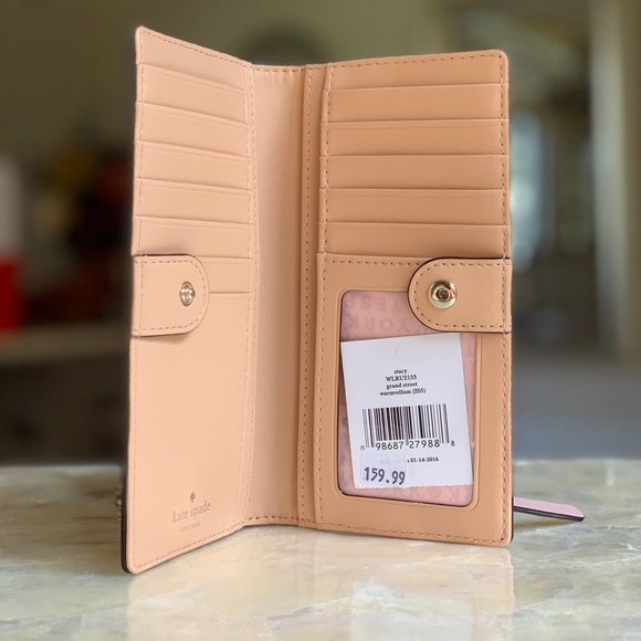 🔥FINAL SALE🔥Kate Spade Wallet - Picture 3 of 4